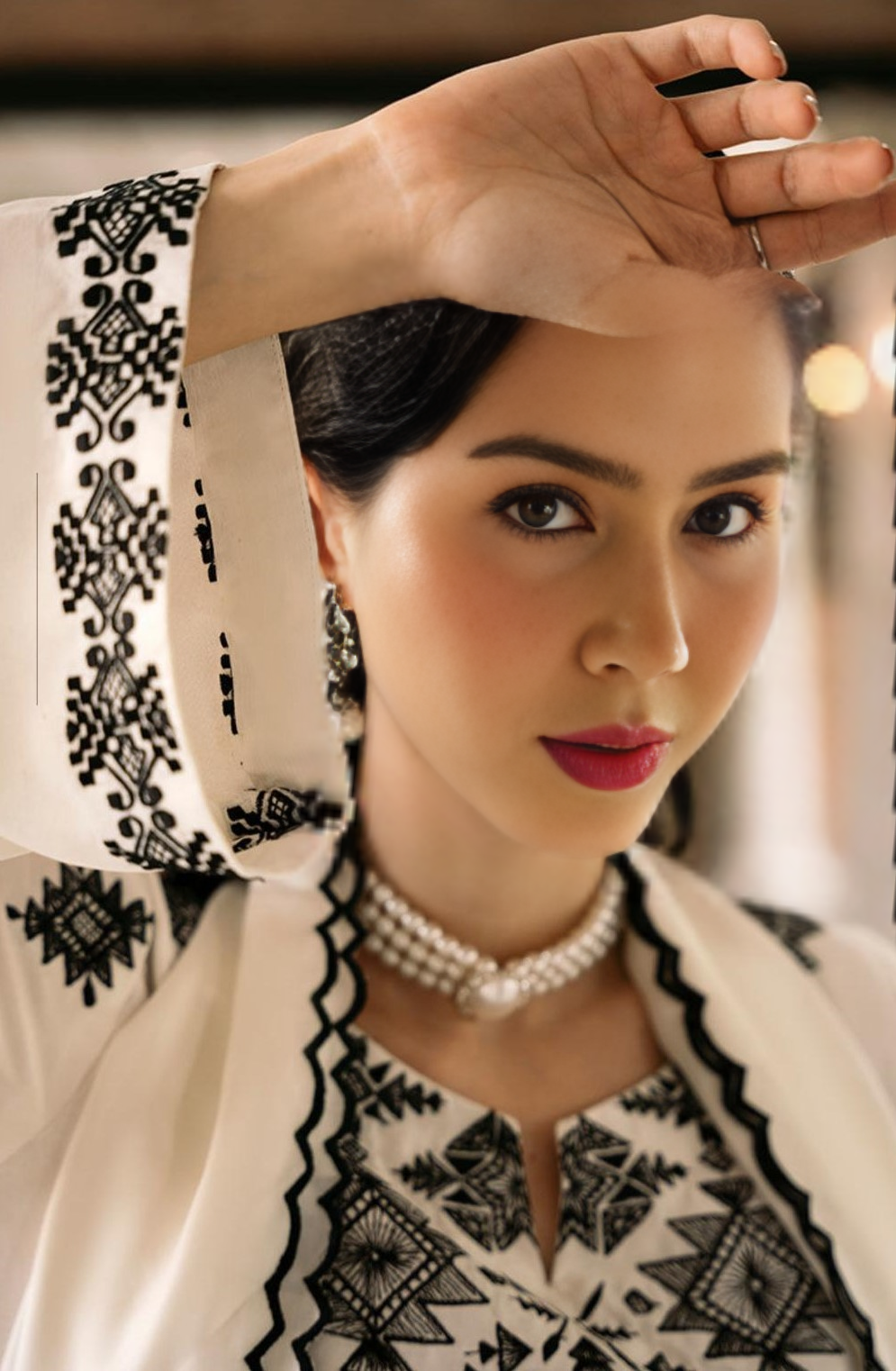 Juliet – Luxury Embroidered 3 Pc