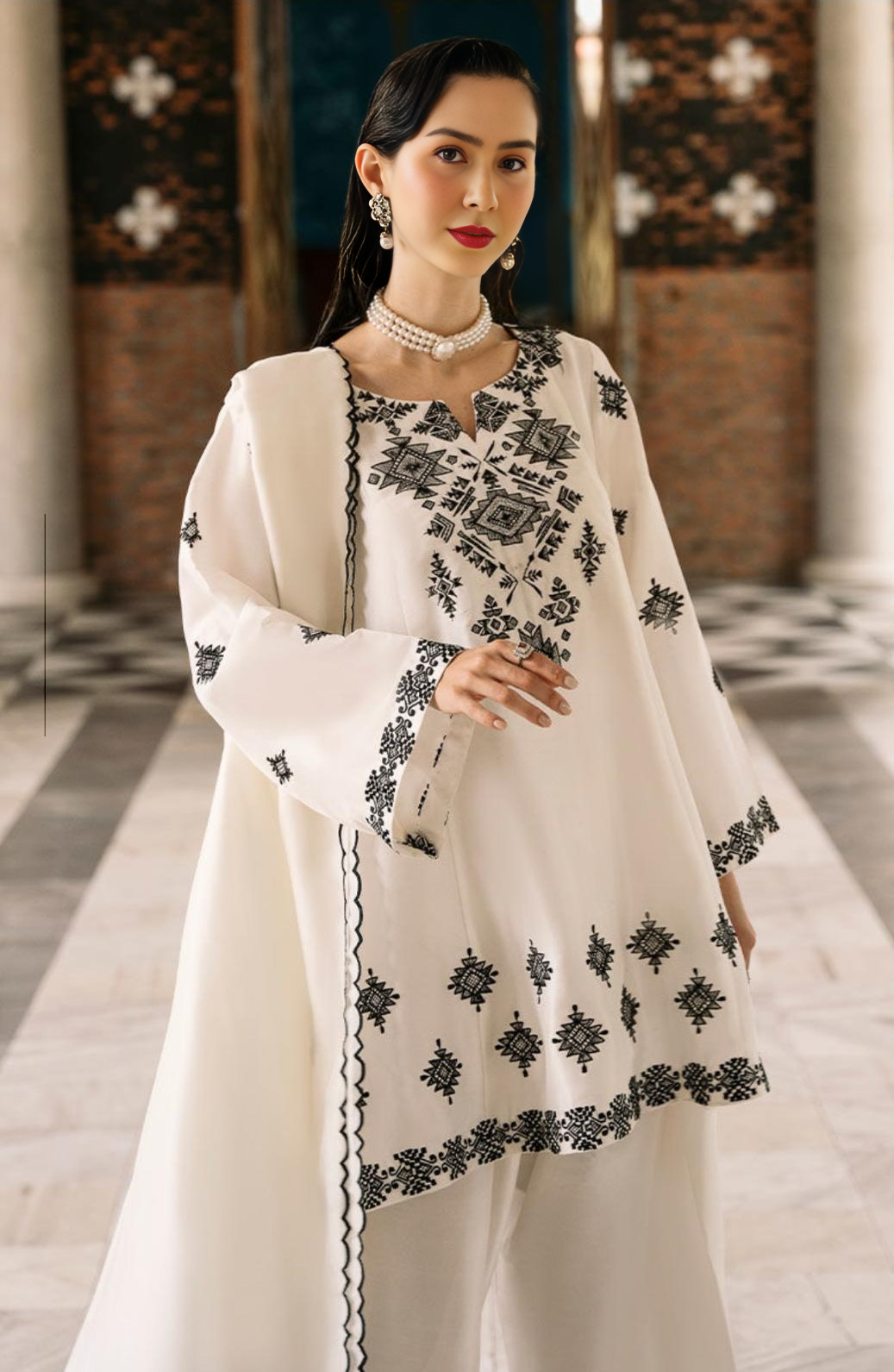 Juliet – Luxury Embroidered 3 Pc