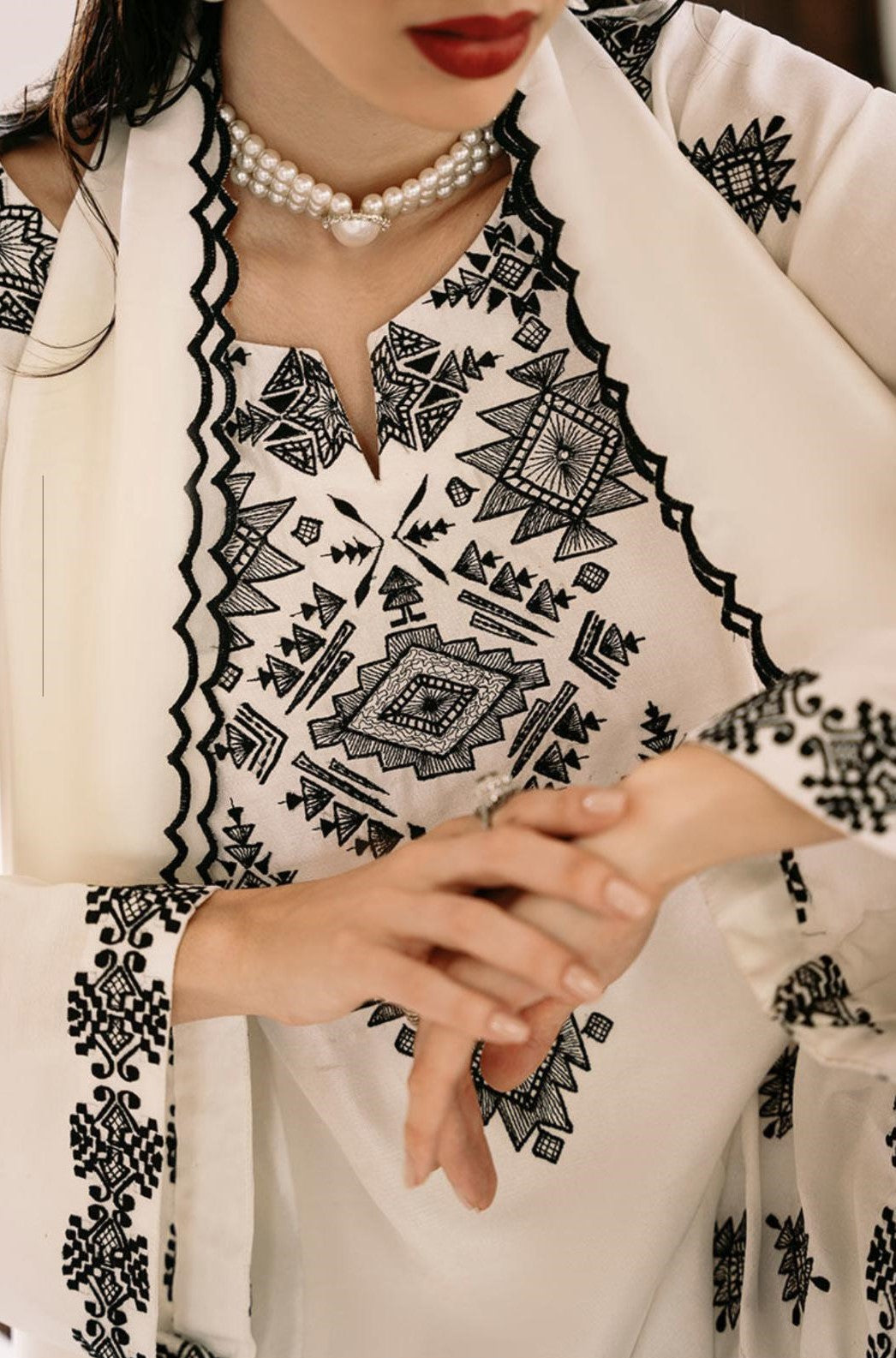 Juliet – Luxury Embroidered 3 Pc