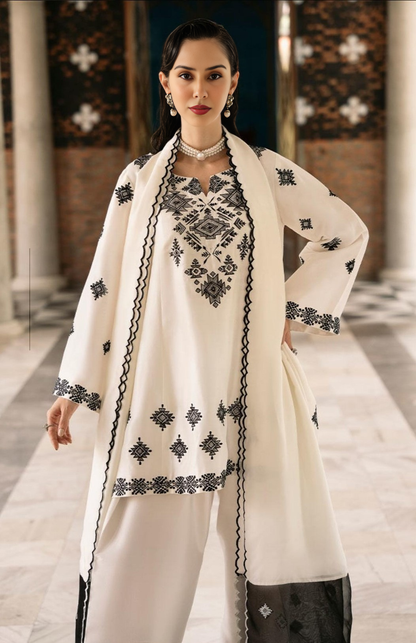 Juliet – Luxury Embroidered 3 Pc