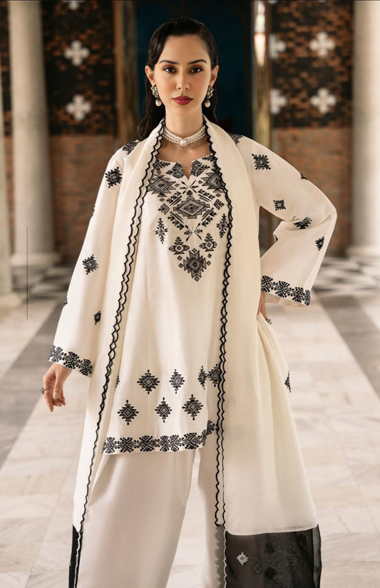 Juliet – Luxury Embroidered 3 Pc